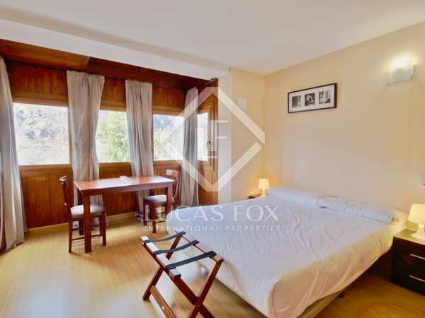 42m² apartment with 7m² terrace for sale in Grandvalira Ski area