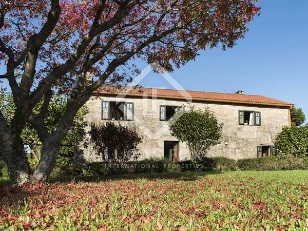 Huis / villa van 420m² te koop in Pontevedra, Galicia
