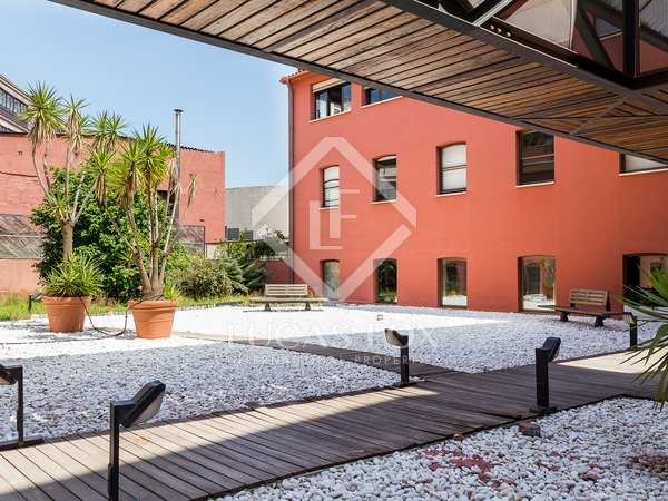 120m² loft with 40m² terrace for sale in El Born, Barcelona