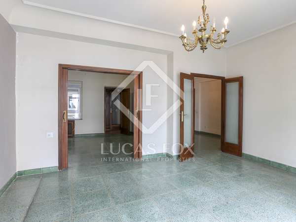 248m² apartment with 6m² terrace for sale in El Pla del Remei