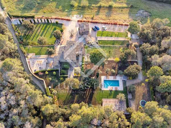 Casa di campagna di 704m² con giardino di 3,585m² in vendita a Baix Emporda
