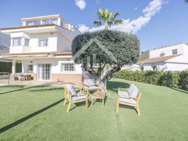 Casa / villa de 285m² en venta en Alfinach, Valencia