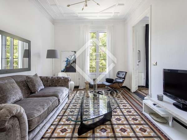 Stylish 3-bedroom apartment for rent in El Born, Barcelona