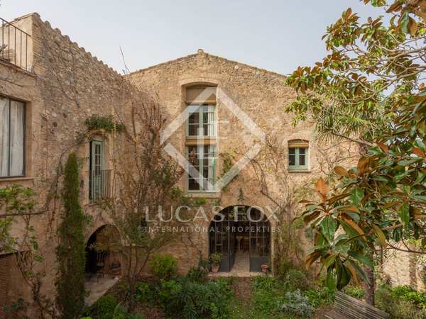 715m² haus / villa mit 150m² garten zum Verkauf in Alt Empordà