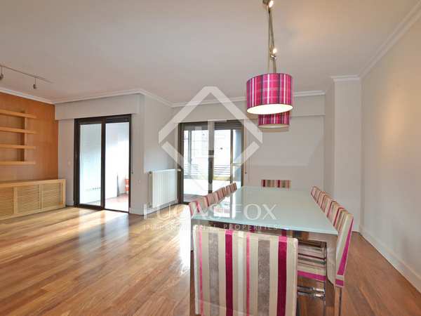 210m² apartment with 10m² terrace for sale in Sevilla