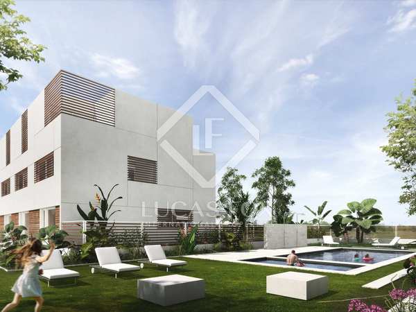 Casa / villa de 265m² con 108m² de jardín en alquiler en Gavà Mar