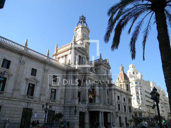 在 El Mercat, 瓦伦西亚 253m² 出售 Building