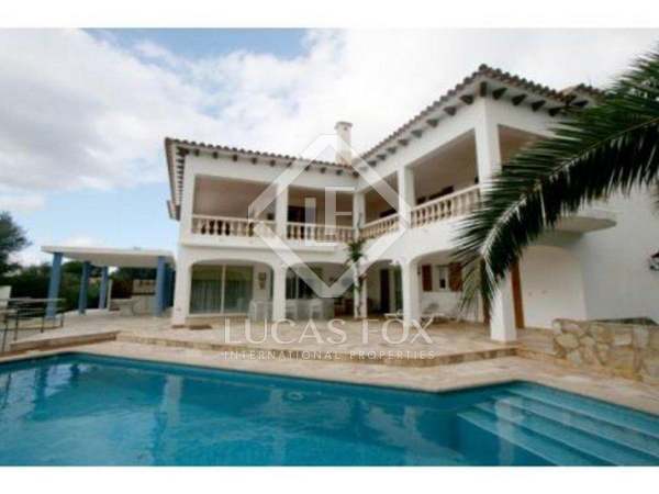 305m² House / Villa with 685m² garden for sale in Ciudadela