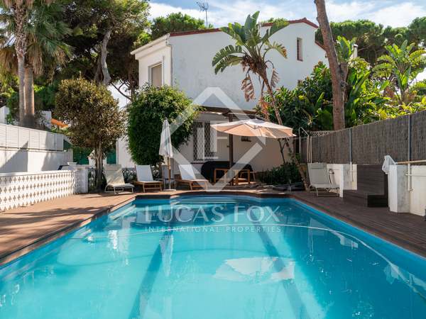 380m² house / villa for rent in La Pineda, Barcelona