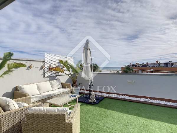 118m² penthouse with 100m² terrace for sale in Cubelles