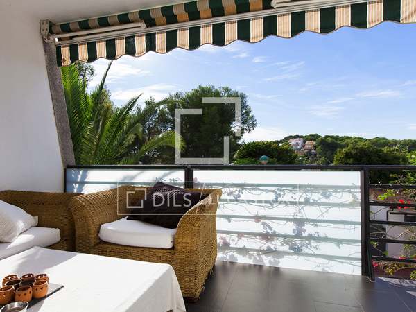 Renovated semi-detached house in Vallpineda, Sitges