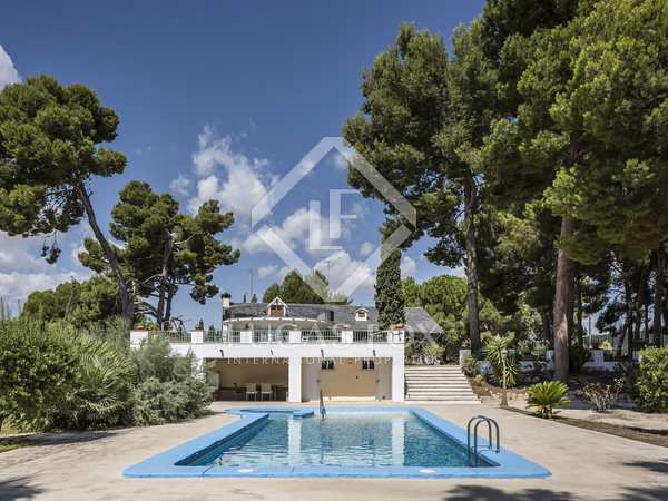 436m² house / villa for sale in Alicante ciudad, Alicante