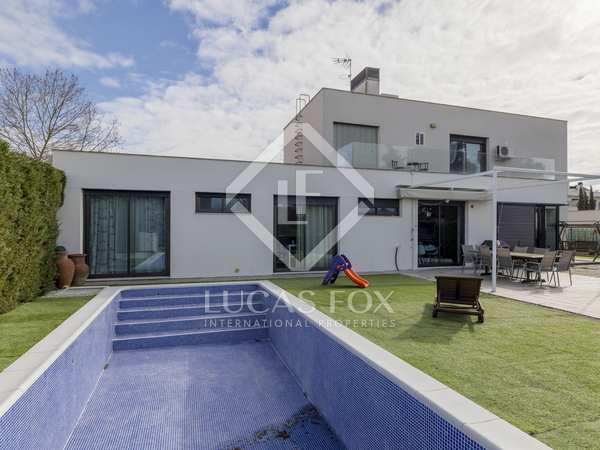 Casa / villa de 282m² con 300m² de jardín en venta en Boadilla Monte