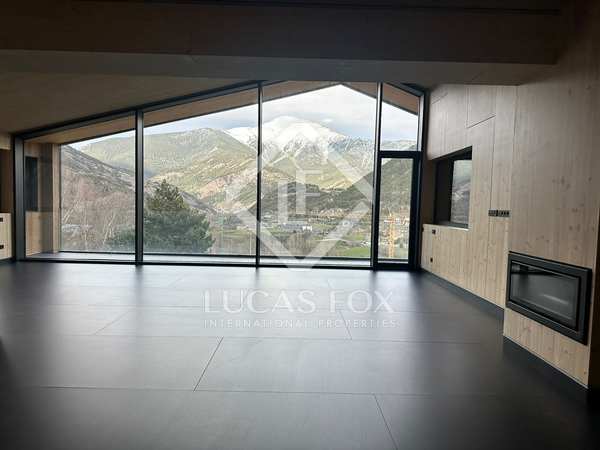 Maison / villa de 687m² a louer à La Massana, Andorre