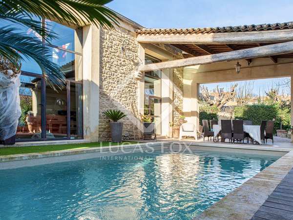850m² masia with 100m² terrace for sale in Montpellier