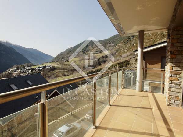 120m² Apartment with 8m² terrace for sale in Grandvalira Ski area