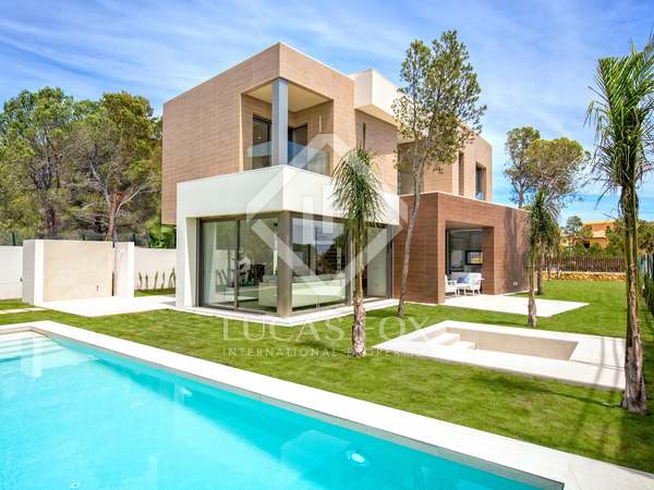 Casa / Villa de 215m² con 123m² terraza en venta en Finestrat