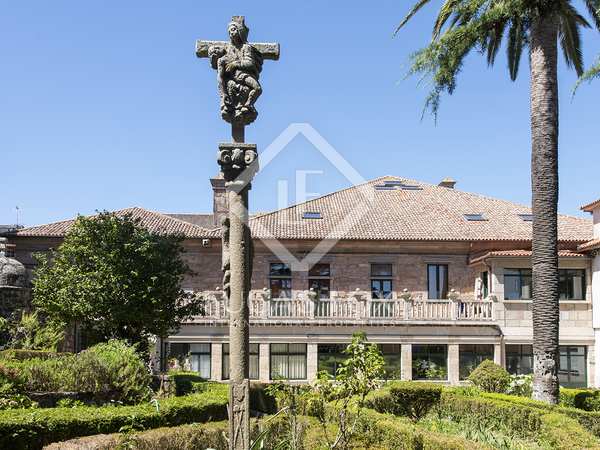2,375m² castle / palace for sale in Pontevedra, Galicia