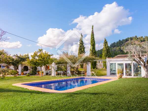 Villa van 220m² te koop in La Sella, Costa Blanca