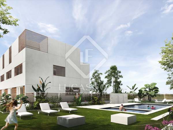 casa / villa de 265m² con 108m² de jardín en venta en Gavà Mar