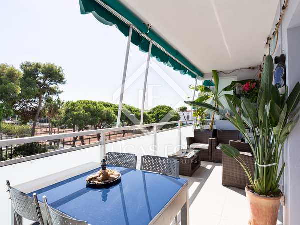 106m² apartment with 30m² terrace for sale in Gavà Mar
