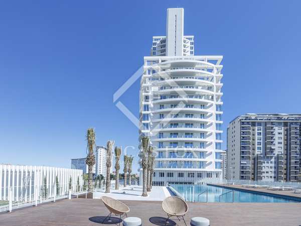 255m² penthouse with 103m² terrace for sale in Palacio de Congresos