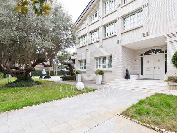 642m² house / villa for sale in La Pineda, Barcelona