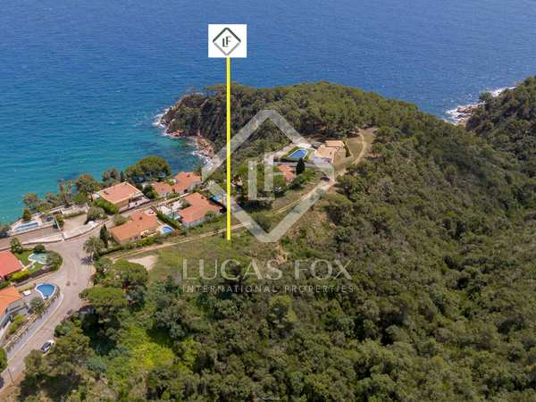 Parcela de 5,652m² en venta en Lloret de Mar / Tossa de Mar