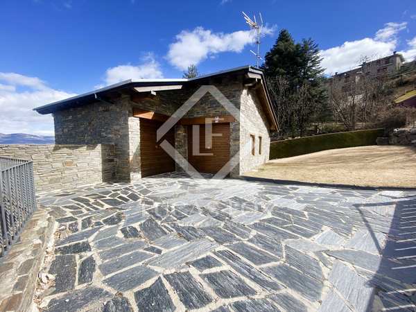 Casa / villa de 115m² en venta en La Cerdanya, España