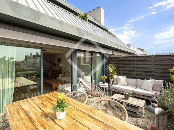 106m² penthouse with 28m² terrace for rent in Eixample Left
