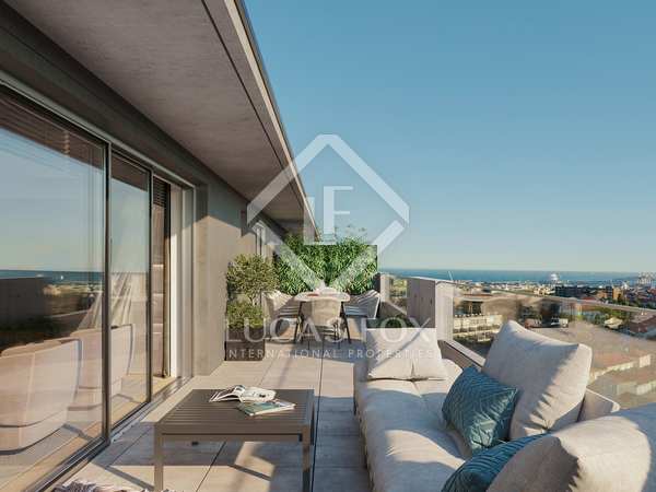 223m² penthouse with 78m² terrace for sale in Porto