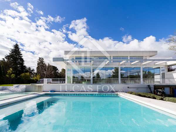 646m² house / villa with 2,000m² garden for prime sale in La Moraleja