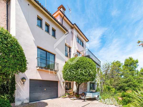 Huis / villa van 409m² te koop in Sant Cugat, Barcelona