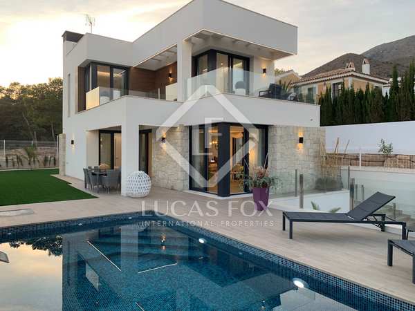 Casa / villa de 333m² en venta en Finestrat, Alicante