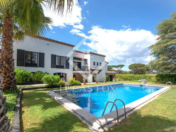 384m² house / villa for sale in Santa Cristina, Costa Brava