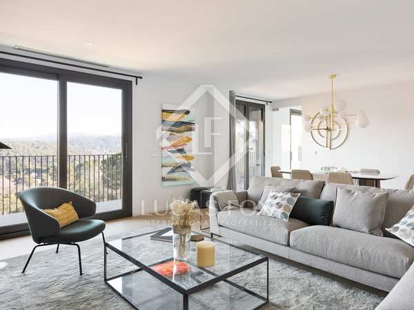 Appartement van 180m² te koop met 44m² terras in Sant Cugat