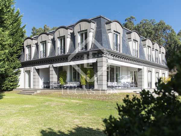 Casa / villa de 986m² en venta en Pontevedra, Galicia