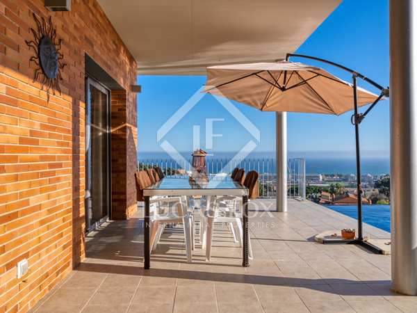 Huis / villa van 615m² te koop met 858m² Tuin in Sant Pol de Mar