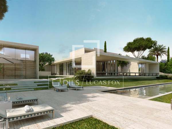 716m² Hus/Villa med 240m² terrass till salu i Estepona