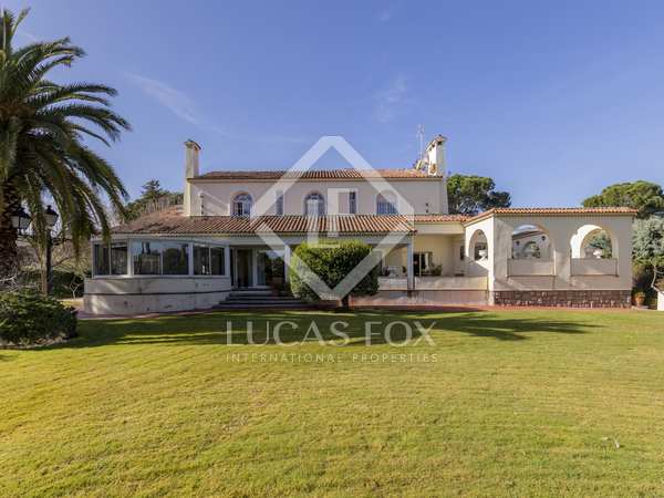 Villa van 872m² te koop in Pozuelo, Madrid
