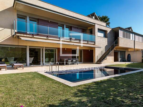Casa / Vila de 356m² à venda em Alella, Maresme