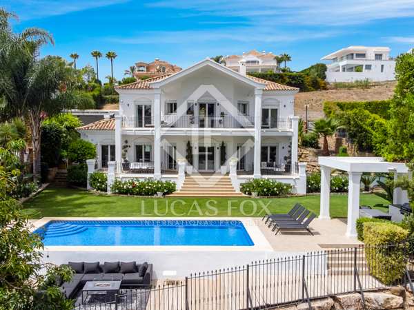 440m² house / villa with 103m² terrace for prime sale in Nueva Andalucía