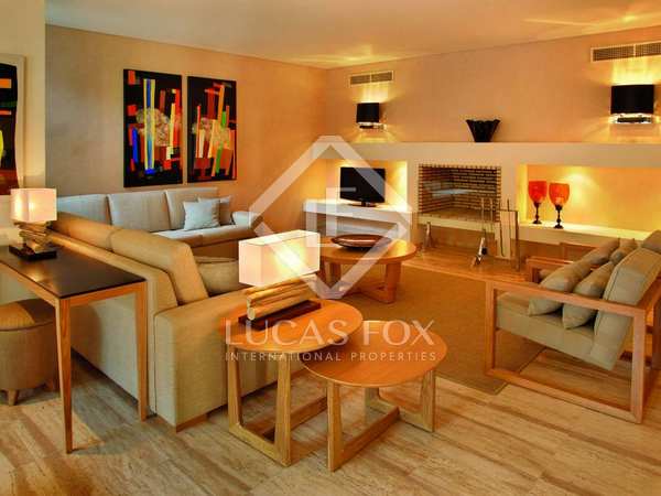 Casa / Villa de 306m² con 2,042m² de jardín en venta en Algarve