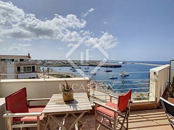 83m² penthouse with 30m² terrace for sale in Ciutadella
