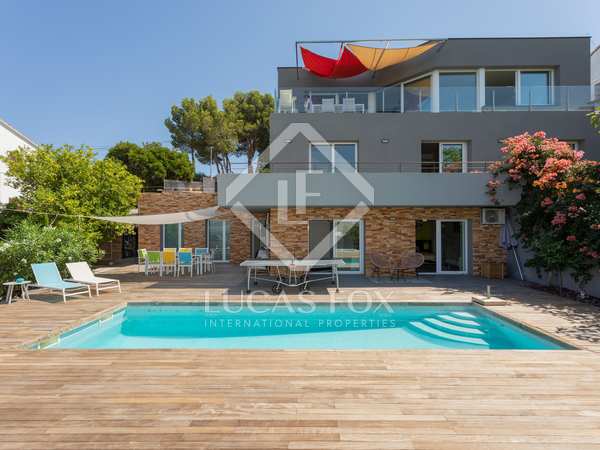 270m² house / villa for sale in Sa Riera / Sa Tuna