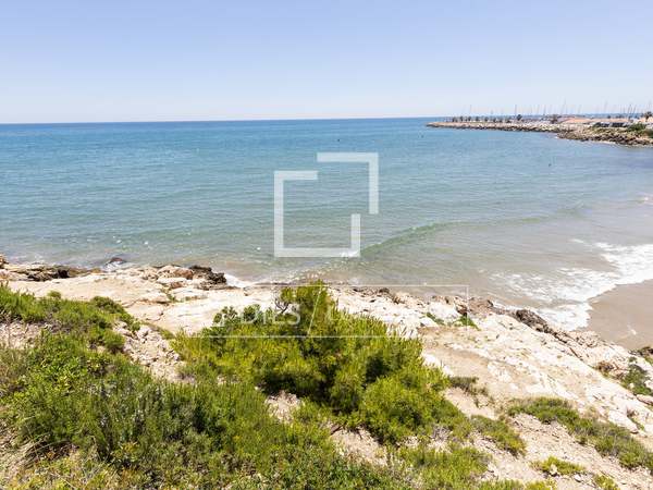 900 m² plot for sale in Sitges Town