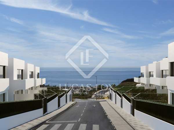 Villa van 201m² te koop met 86m² Tuin in Axarquia, Malaga