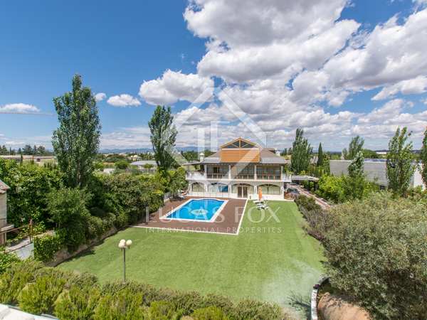 Дом / вилла 700m² на продажу в Аравака, Мадрид