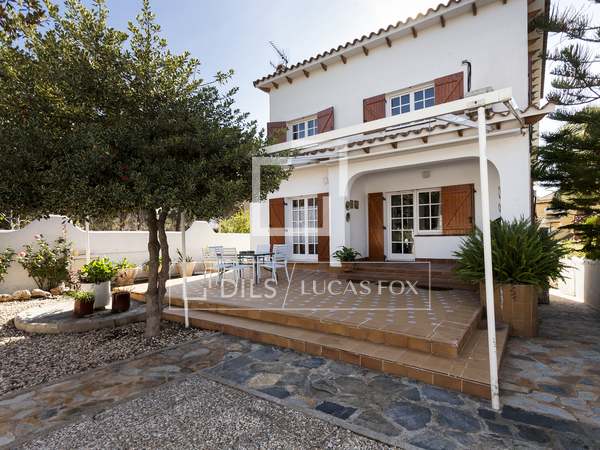 371 m² house for sale in Mas d'en Serra, Sitges