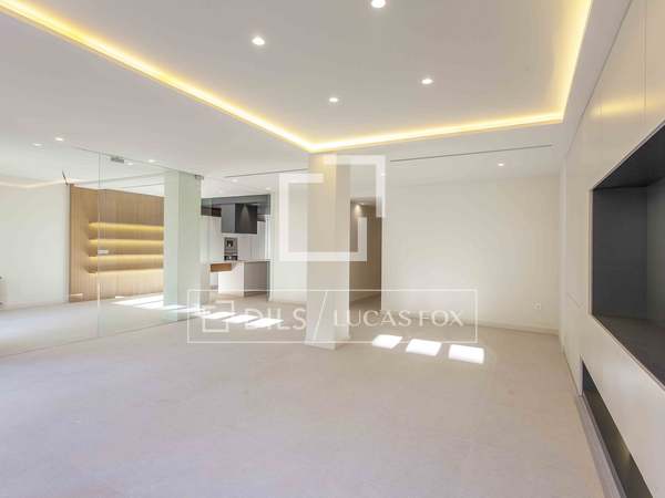 Apartmento de 213m² with 6m² terraço à venda em El Pla del Remei